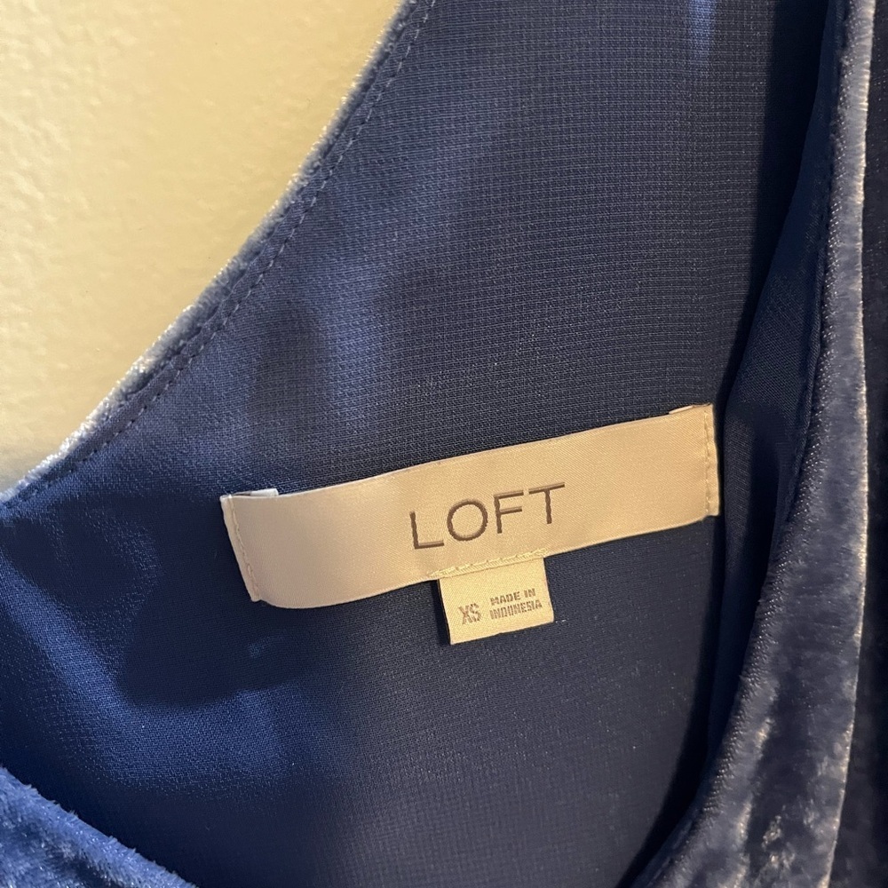 Velvety tank women’s Small / XS LOFT - Picture 4 of 5